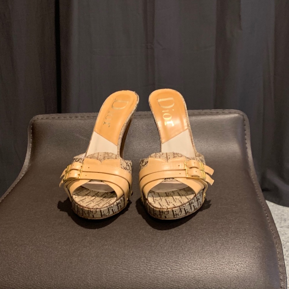 Christian Dior 37.5 heels monogram nude brown